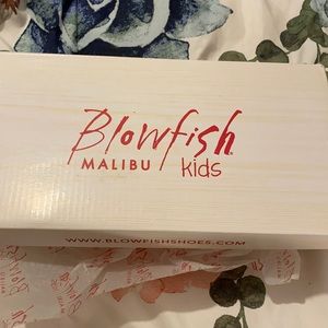 Blowfish Malibu/ kids off white starbella print